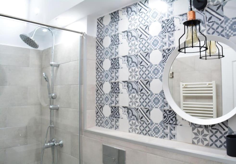 Appartamento 2 Bdr / Cozy Ap Near Old Town Bucarest Esterno foto