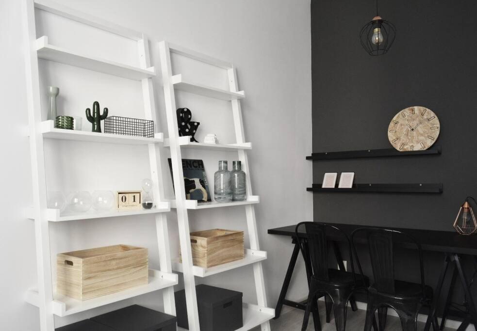 Appartamento 2 Bdr / Cozy Ap Near Old Town Bucarest Esterno foto
